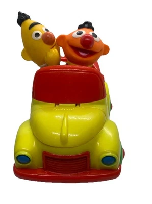 Coche motorizado vintage Tyco Bert & Ernie 1993 Sesame Street a batería Foto 1 de 4