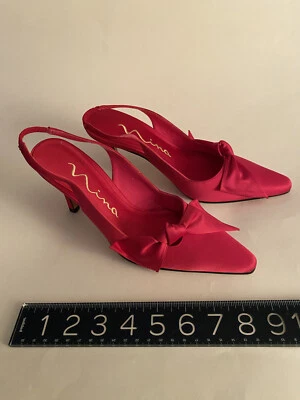 NUEVO 6M ROSA SATINADO NINA/con arco elegante zapatos de tacón alto PRECIOSOS sin etiquetas Foto 1 de 4