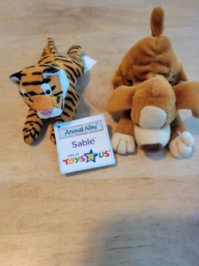 2001 Vintage Toys R Us Mini Plush Animal Alley McDonalds Toys Tiger, Dog. O2 - Picture 1 of 2