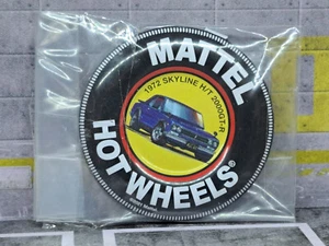 HOT WHEELS RLC BADGE / PIN / BUTTON 1972 SKYLINE H/T 2000 GT-R MINT/SEALED 2022 - Picture 1 of 4