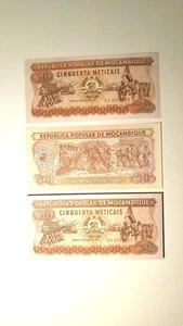 Mozambique 50 Meticais 1986 UNC (X 50 PIEZAS) del paquete de billetes de banco - Imagen 1 de 2