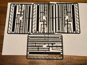 HO Central Valley Model Works Steps And Ladders Sets  - Unused - 4 trays - Picture 1 of 5
