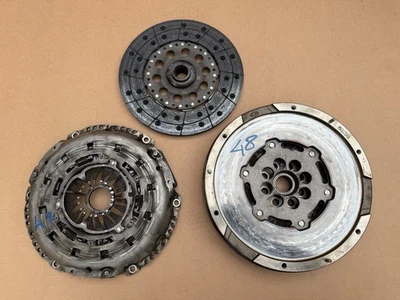 MAZDA CX-5 , 6 GJ GL 2012 - 2017 FLYWHEEL 2.2 DIESEL SKYACTIV MANUAL SH01-16610 - Image 1 of 4