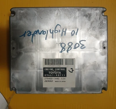 Módulo de control del motor Toyota Highlander ECM 2009-2011 89661-48F11 Foto 1 de 3