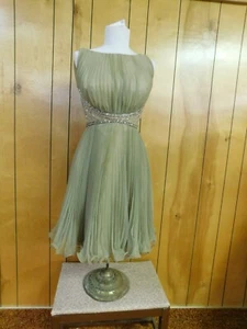 Vintage Biege JACK BRYAN Fully Pleated Party Dress 26" Waist - Picture 1 of 11