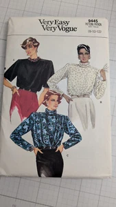 Bluse Top hoher Kragen 8 10 12 Vogue 9445 sehr leicht Schnittmuster UNGESCHNITTEN - Bild 1 von 3