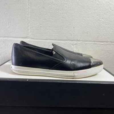 Мокасины Miu Miu черные кожаные заостренные металлические с носком без шнуровки женские 36 ЕС/5,5 США - Изображение 1 из 4