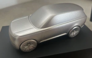 Extremely Rare Land Rover Range Rover First Edition Solid Metal Model - Picture 1 of 1