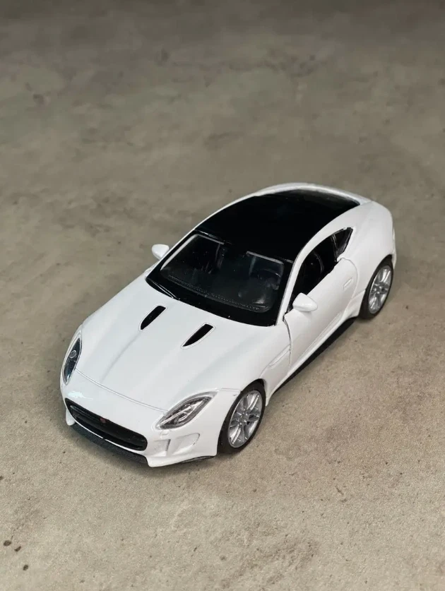 JAGUAR F-TYPE COUPE, Metal Model Diecast Car Scale, Collectible Toy Cars, white - Image 1 of 4