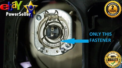 USED GENUINE BMW 3SER E90 E91 LOW BEAM BULB HOLDER VALEO HEADLIGHT 6942721 - Image 1 of 2