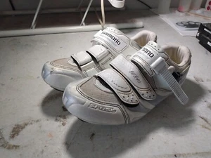 Shimano SH-WR40 Size US 7.2 - EU 39 Women's CYCLING Shoes White preowned - Picture 1 of 5
