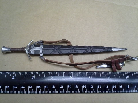 Sideshow Collectibles, 1/6 Scale, Boromir Sword and Dagger, Lord of the Rings Cover