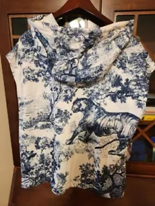 French Toile De Jouy Animal Short Hoodie Top - Picture 1 of 4
