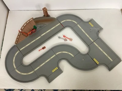 2000 Hot Wheels Ultimate набор Police Chase винтажный предварительно любимый - Изображение 1 из 3