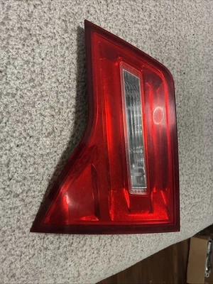 Conjunto de luz trasera cubierta lateral derecha para pasajero Acura MDX 2007-2011 FABRICANTE DE EQUIPOS ORIGINALES Foto 1 de 4