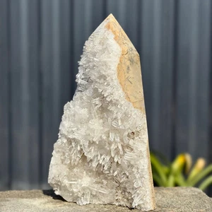 2.2LB Natural Agate coexists with white crystal clusters Obelisk tower point - Picture 1 of 19