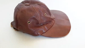 Cappello berretto pelle Lucas vintage regolabile marrone cinturino posteriore usato - Foto 1 di 11