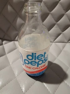 Vintage Diet Pepsi One Calorie 10 FL OZ With Glass Bottle With Foam - Picture 1 of 7