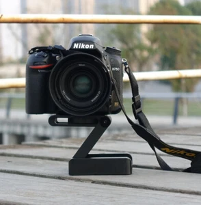 Z-type Quick-Folding Camera Tripod - Picture 1 of 7
