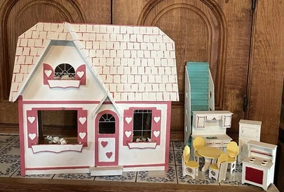 Casa de muñecas estilo persianas de corazón dulce vintage con muebles 20 piezas Foto 1 de 4