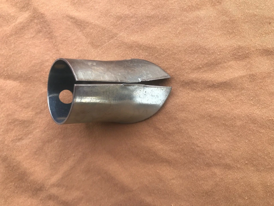 Ford Mustang 1965 1966 carcaça de trava de porta-malas banhada despojada original Ford serve ++ - Imagem 1 de 1