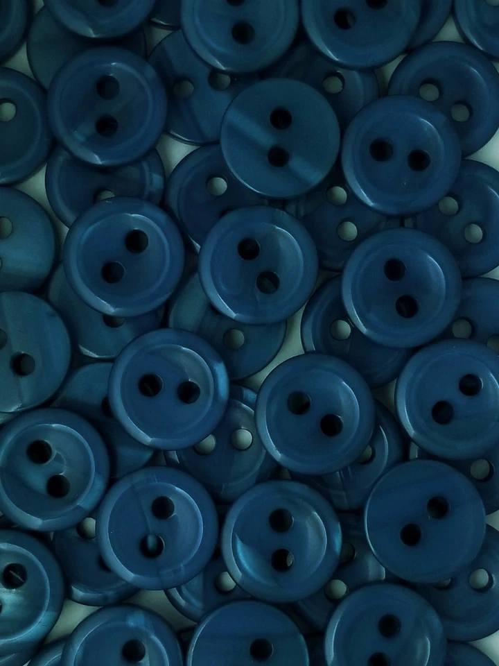 SIZE 20L - 1/2", VARIEGATED BUTTON, CERULEAN BLUE, 1 DOZEN, SHINY FINISH - Image 1 of 1