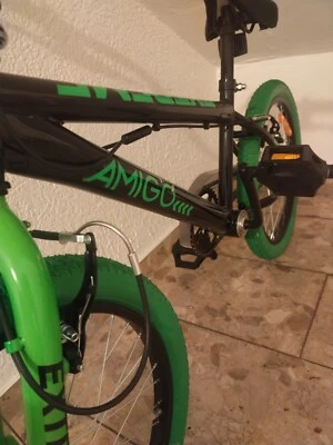 BMX Amigo,knall grün,fahrrad und reifen unbenutzt, peks und Pedalen vorhandenen. - Bild 1 von 4