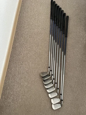 Bridgestone Tourstage ViQ 2010 H/R Eisen 5-9 P P/S S 8Set - Bild 1 von 4