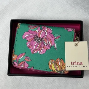 Trina Turk Floral Print 4.5" Mini Zip Around NEW - Picture 1 of 5