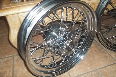 00-04 RUEDA TRASERA HARLEY SPORTSTER 16x3 40 RADIOS Nueva En CAJA 883 1200 XL   Foto 1 de 4