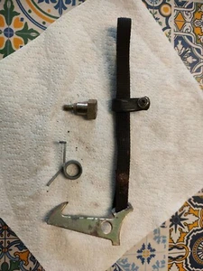 Citroen Visa Rücksitzsockel Entriegelungshaken - Bild 1 von 5