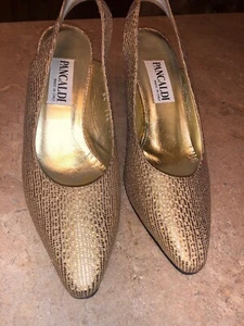 Preciosos zapatos de salón vintage Pancaldi Italia oro metálico texturizado tacones de honda 7,5 - Imagen 1 de 10
