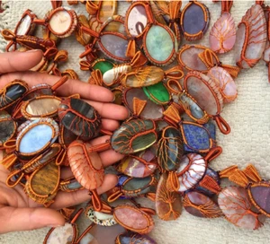 ¡Oferta caliente! Lote de colgantes de árbol envueltos en alambre de piedras preciosas de mezcla ~ joyería tribal bohemia ~ - Imagen 1 de 2