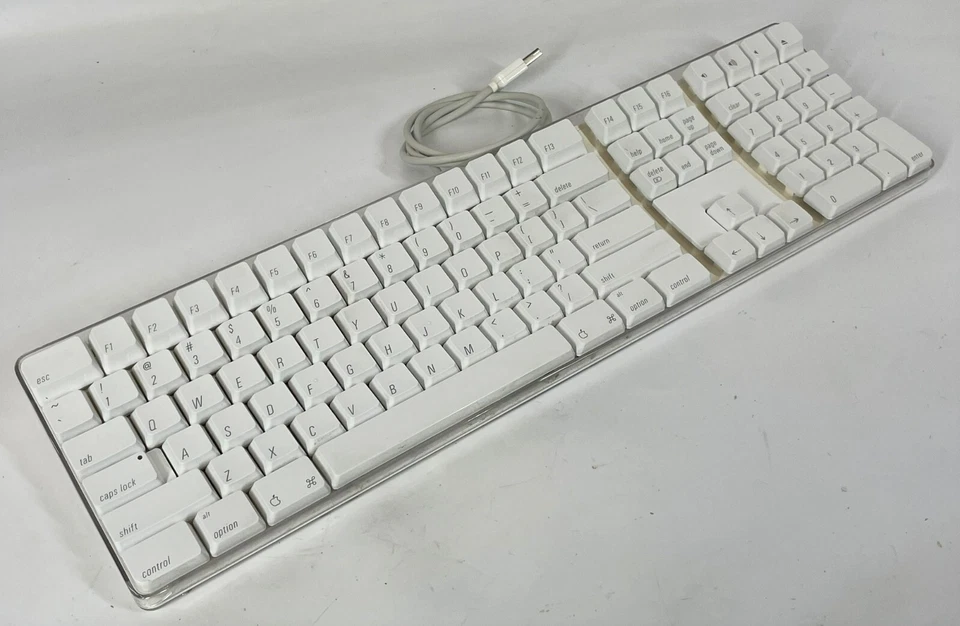 🍀 GENUINE Apple Mac White USB Wired Keyboard iMAC G3 G4 G5 eMAC A1048 - Image 1 of 4