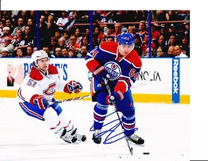 EDMONTON OILERS NAIL YAKUPOV SIGNED STICKHANDLING 8X10 - Picture 1 of 1