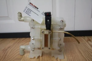 08-5005-20 Wilden ADV Liquid Chamber + 00-2000-20-700 - R00-10119 Diaphragm Pump - Picture 1 of 9
