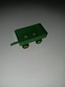 1/64 ERTL JOHN DEERE BARGE WAGON - Picture 1 of 5