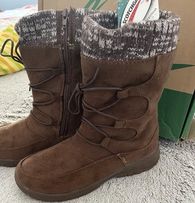 Nuevo En Caja Talla 8 Itasca Deidre Micro Gamuza Botas Cálidas Invierno Hermosas Marrón Foto 1 de 4
