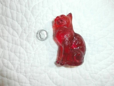 VINTAGE MOSSER SOLID GLASS RED CAT FIGURINE - Image 1 of 4