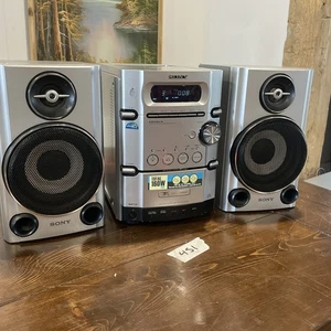 Sony CMT-HPX9 Mini Micro Hi-Fi Component System AM/FM CD Cassette &READ - Picture 1 of 9