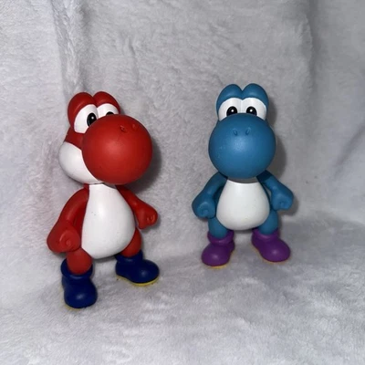 Nintendo Super Mario Collection Red & Blue Yoshi 5" Vinyl Figure 2009 Banpresto - Image 1 of 4