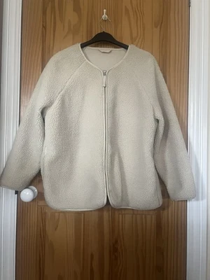 M&S Borg/fleece Jacket Sz 20 - Image 1 of 4