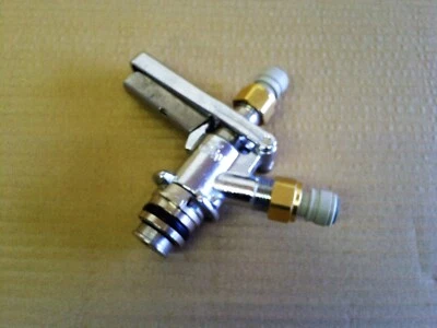 VARIOUS U.E.C. FASSKUPPLUNG MIT ARMATUREN FÜR STELLA ARTOIS MIT GRATIS DESINFEKTIONSANSCHLUSS