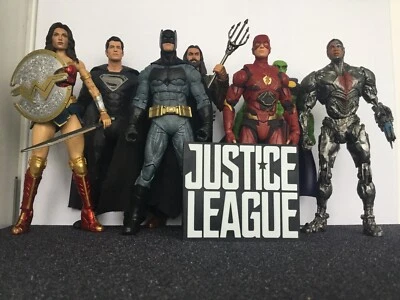 Macfarlane dc Action figures X7 Bonus Figure Martian Manhunter - Image 1 of 4