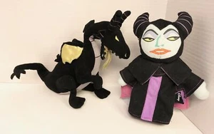 La Bella Durmiente 60 Años Dragón Maléfica y Muñeca Villano Peluche Parques Disney - Imagen 1 de 3