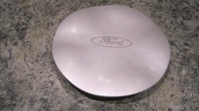 96 97 98 99 Tapa central rueda Ford Taurus F6DC-1A096-AA tapa única plateada Foto 1 de 3