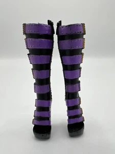 Monster High Doll Clawdeen Wolf Ghouls Alive 1st Wave Replacement Purple Boots - Picture 1 of 5