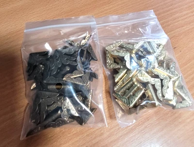 Cubiertas protectoras de esquina de libro de metal dorado/bronce 100 piezas decorativas nuevas 3/4" Foto 1 de 4