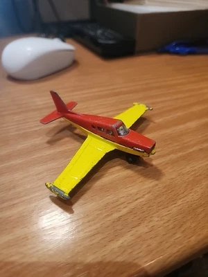 93-19 Vintage MATCHBOX PIPER PA-24 COMMANCHE Diecast Airplane Model - Image 1 of 3