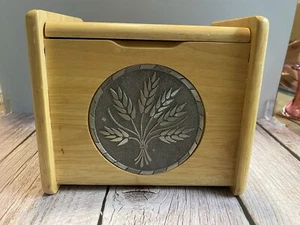 Vintage Trinket Or Recipe Box Wood With Pewter Leaf Inlay 6.5”x5”x5” - Picture 1 of 5